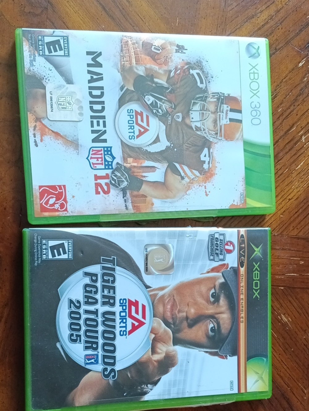 EA Sports Madden NFL 12 & Tiger Woods PGA Tour 2005 Bundle - Green Cases